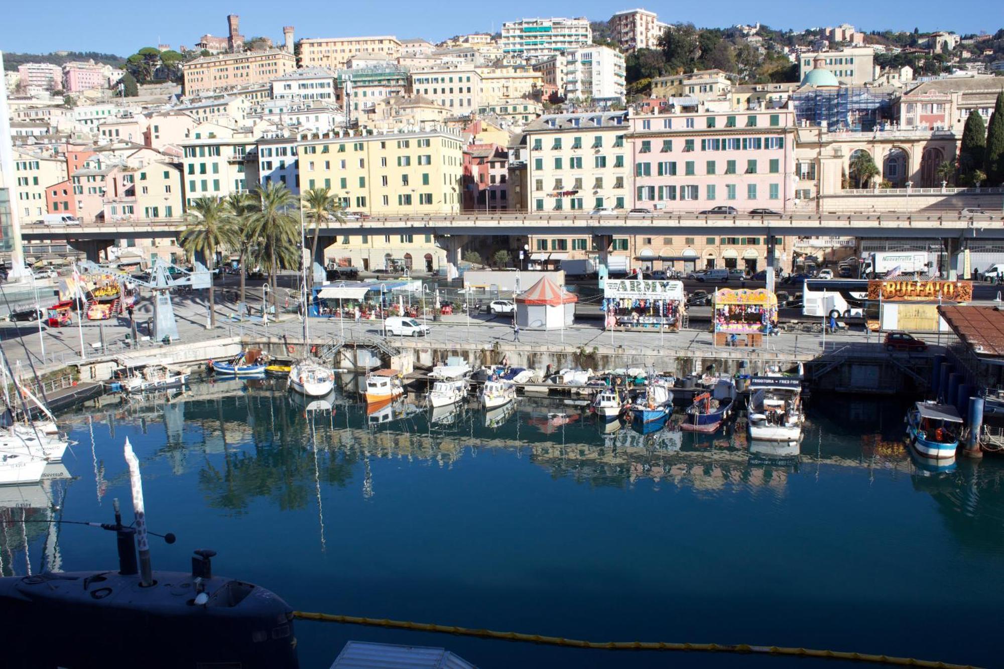 H2Ome - Il Cembalo Vista Baia E Citta, Balcone O Terrazzo, Parcheggio Su Richiesta Lejlighed Genova Eksteriør billede